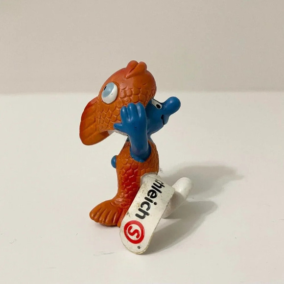 2009 Schleich Peyo Smurf Pisces Zodiac Figurine PVC Fish Figure - Picture 4 of 12